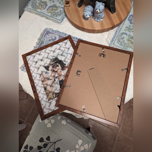 Matted Picture frames (set of 2) - Picture 3 of 7